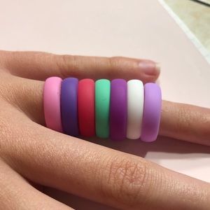 SET OF 7 SILICONE RINGS